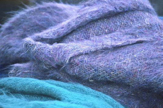 How To Stop A Scarf From Shedding